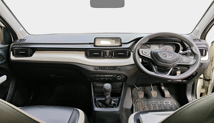 2023 Tata PUNCH PURE MT, Petrol, Manual, 7,184 km, interior