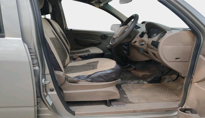 2013 Mahindra Xylo D4, Diesel, Manual, 2,41,360 km, interior