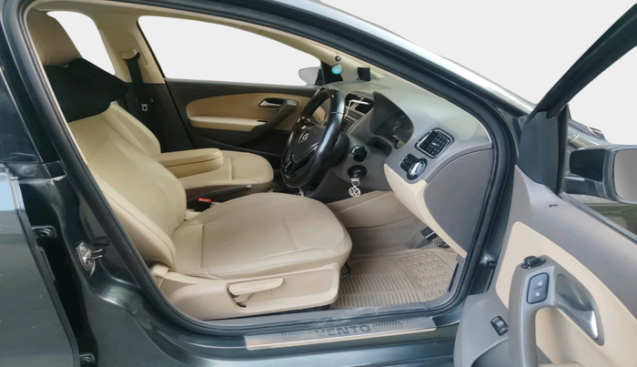 2016 Volkswagen Vento HIGHLINE 1.5 AT, Diesel, Automatic, 1,12,383 km, interior