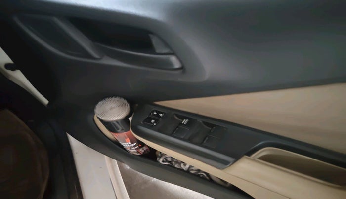 2014 Honda City 1.5L I-VTEC V MT, Petrol, Manual, 1,43,882 km, interior