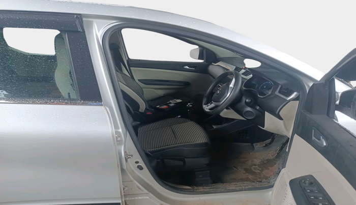 2023 Renault TRIBER RXZ, Petrol, Manual, 51,460 km, interior