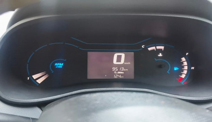 2020 Renault Kwid RXT 1.0 (O), Petrol, Manual, 9,513 km, interior