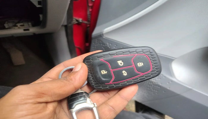 2021 Tata ALTROZ XT PETROL, Petrol, Manual, 41,870 km, interior