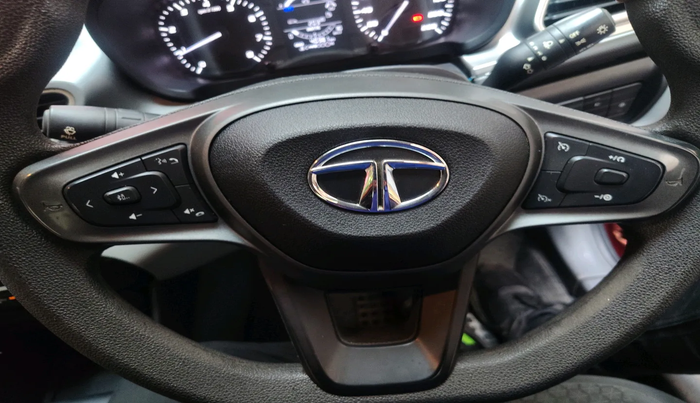 2021 Tata ALTROZ XT PETROL, Petrol, Manual, 41,870 km, interior