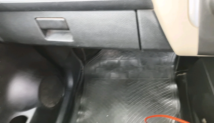 2013 Maruti Wagon R 1.0 VXI, Petrol, Manual, 1,42,149 km, interior