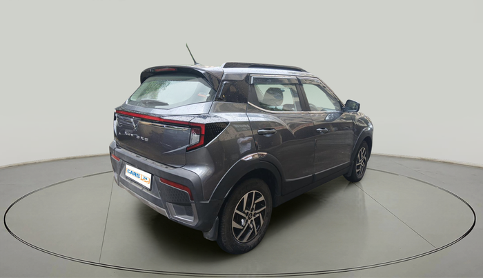 2024 Mahindra XUV 3XO AX5 1.2 L TCMPFI AT, Petrol, Automatic, 13,065 km, exterior