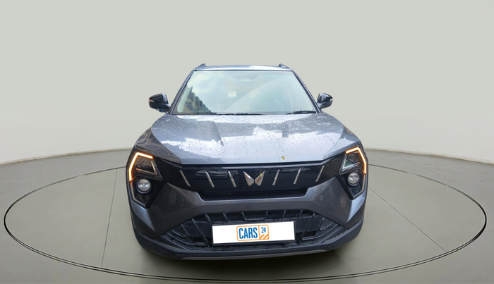 2024 Mahindra XUV 3XO AX5 1.2 L TCMPFI AT, Petrol, Automatic, 13,065 km, exterior