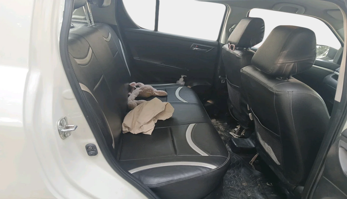 2013 Maruti Swift VXI, Petrol, Manual, 1,18,527 km, interior