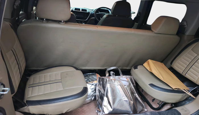 2015 Mahindra TUV300 T8, Diesel, Manual, 1,07,977 km, interior