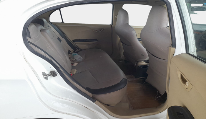 2015 Honda Amaze 1.2L I-VTEC S, Petrol, Manual, 1,13,758 km, interior