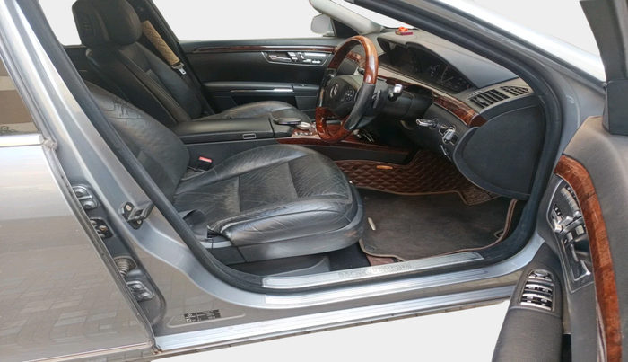 2010 Mercedes Benz S Class 350 L, Petrol, Automatic, 1,10,320 km, interior