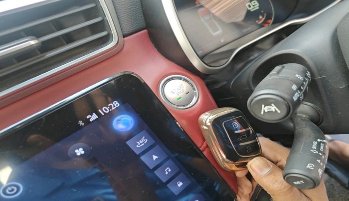 2021 MG ASTOR SAVVY 1.3 TURBO AT S RED, Petrol, Automatic, 25,981 km, interior