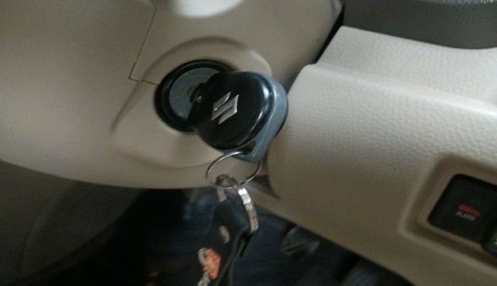 2013 Maruti Ertiga ZXI, Petrol, Manual, 66,219 km, interior