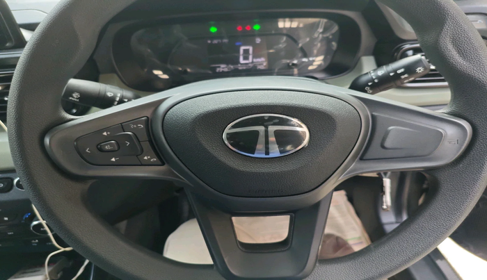 2025 Tata PUNCH ADVENTURE MT, Petrol, Manual, 2,348 km, interior