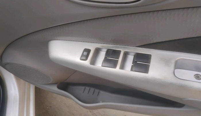 2011 Toyota Etios V, Petrol, Manual, 50,777 km, interior