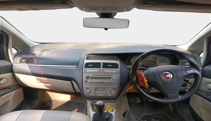 2013 Fiat Linea DYNAMIC 1.4 L T JET, Petrol, Manual, 70,000 km, interior