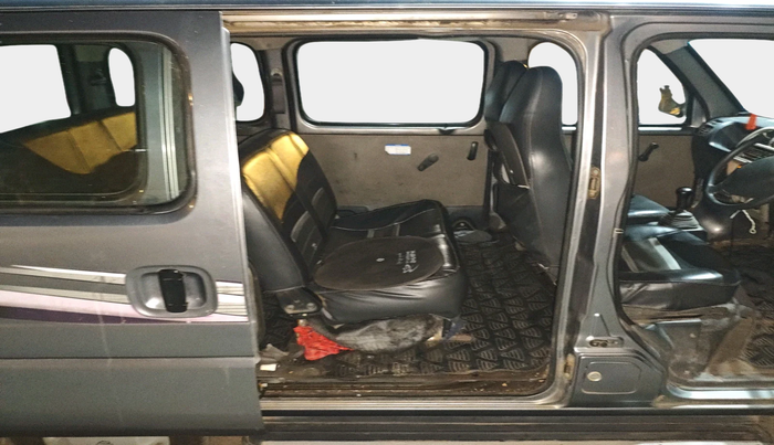 2016 Maruti Eeco 5 STR WITH A/C+HTR, Petrol, Manual, 42,282 km, interior