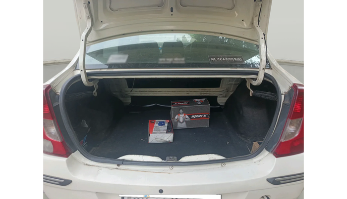 2012 Mahindra Verito 1.5 D4, Diesel, Manual, 2,33,604 km, exterior