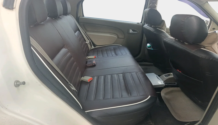 2012 Mahindra Verito 1.5 D4, Diesel, Manual, 2,33,604 km, interior