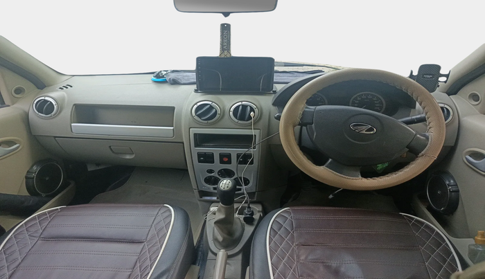 2012 Mahindra Verito 1.5 D4, Diesel, Manual, 2,33,604 km, interior