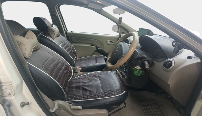 2012 Mahindra Verito 1.5 D4, Diesel, Manual, 2,33,604 km, interior