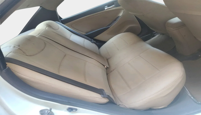 2011 Hyundai Verna FLUIDIC 1.6 CRDI EX, Diesel, Manual, 57,936 km, interior