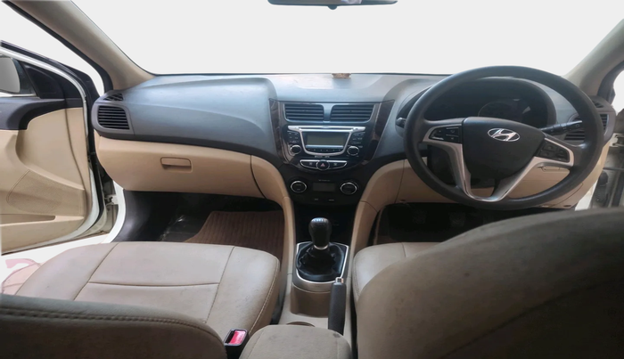 2011 Hyundai Verna FLUIDIC 1.6 CRDI EX, Diesel, Manual, 57,936 km, interior