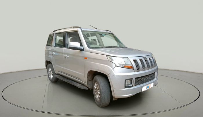 2016 Mahindra TUV300 T8, Diesel, Manual, 1,36,123 km, exterior