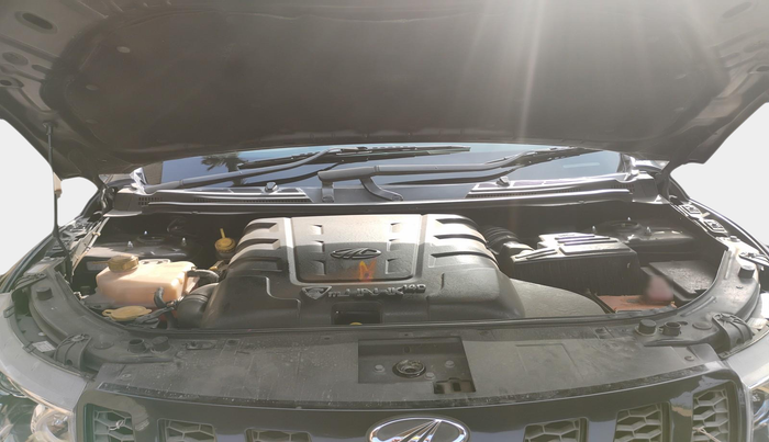 2014 Mahindra XUV500 W8, Diesel, Manual, 1,03,454 km, exterior