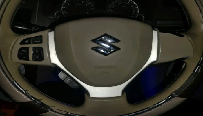 2017 Maruti Ertiga VXI CNG, Petrol, Manual, 1,17,376 km, interior