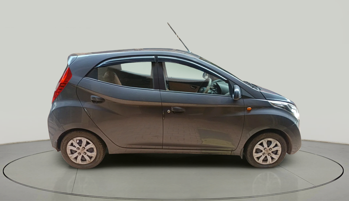 2015 Hyundai Eon SPORTZ, Petrol, Manual, 35,100 km, exterior