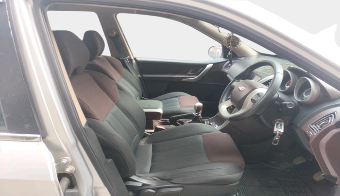 2014 Mahindra XUV500 W6, Diesel, Manual, 70,767 km, interior