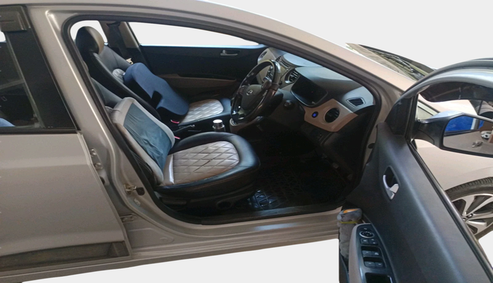 2014 Hyundai Xcent SX 1.2 (O), Petrol, Manual, 84,155 km, interior