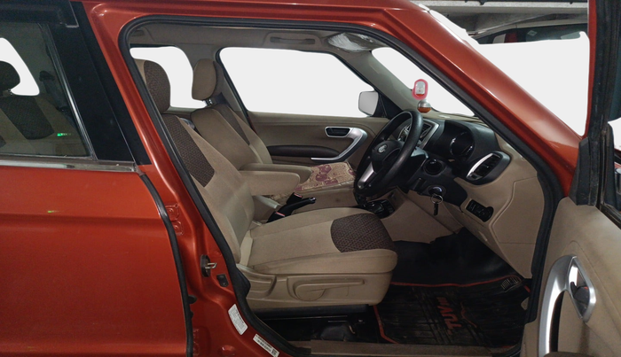 2017 Mahindra TUV300 T8 AMT, Diesel, Automatic, 75,253 km, interior