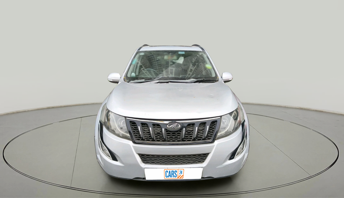 2017 Mahindra XUV500 W10 AT, Diesel, Automatic, 88,853 km, exterior