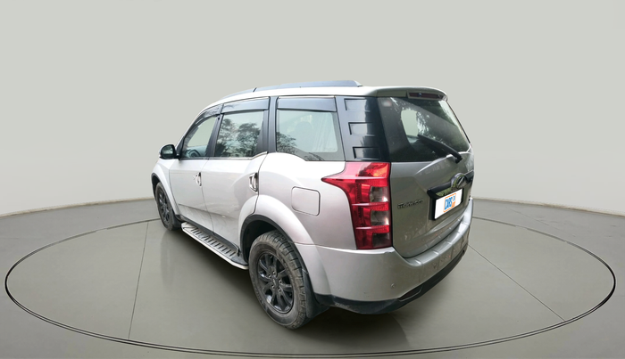 2017 Mahindra XUV500 W10 AT, Diesel, Automatic, 88,853 km, exterior