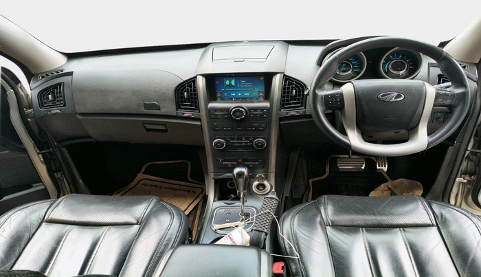 2017 Mahindra XUV500 W10 AT, Diesel, Automatic, 88,853 km, interior