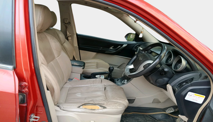2015 Mahindra XUV500 W10, Diesel, Manual, 1,25,018 km, interior