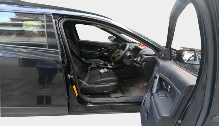 2024 Tata Safari ACCOMPLISHED DARK EDITION AT, Diesel, Automatic, 7,861 km, interior