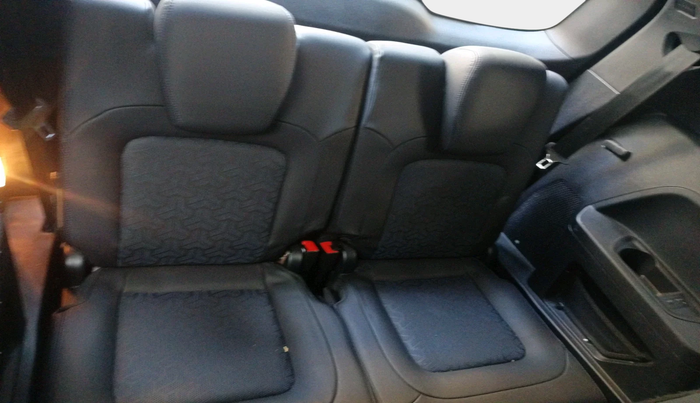 2024 Tata Safari ACCOMPLISHED DARK EDITION AT, Diesel, Automatic, 7,861 km, interior