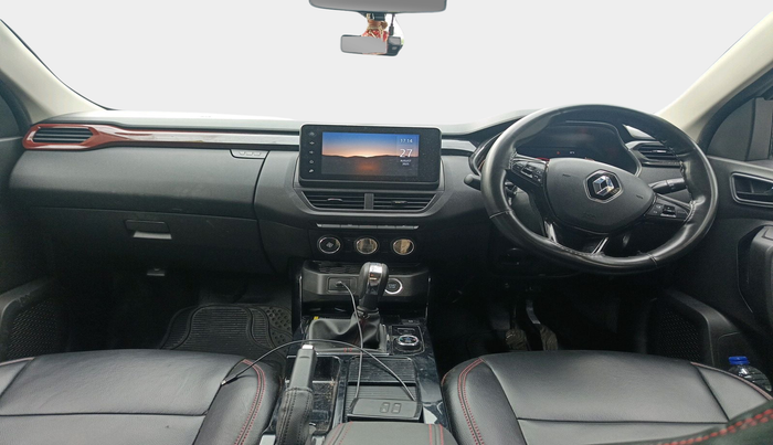 2023 Renault Kiger RXZ AMT DUAL TONE, Petrol, Automatic, 26,579 km, interior