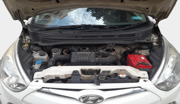 2014 Hyundai Eon SPORTZ, Petrol, Manual, 69,308 km, exterior