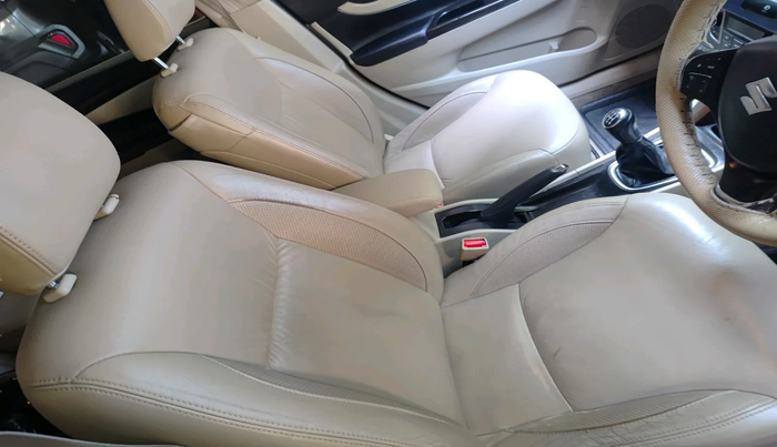 2016 Maruti Ciaz ZDI SHVS, Diesel, Manual, 1,00,139 km, interior