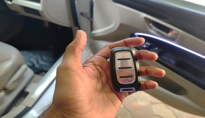 2016 Maruti Ciaz ZDI SHVS, Diesel, Manual, 1,00,139 km, interior