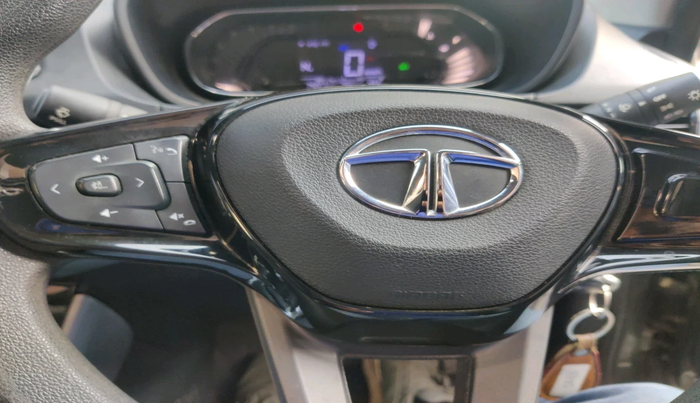 2022 Tata NEXON XMA SUNROOF DIESEL, Diesel, Automatic, 74,227 km, interior