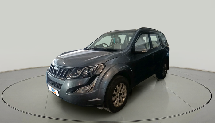 2015 Mahindra XUV500 W10, Diesel, Manual, 1,49,965 km, exterior
