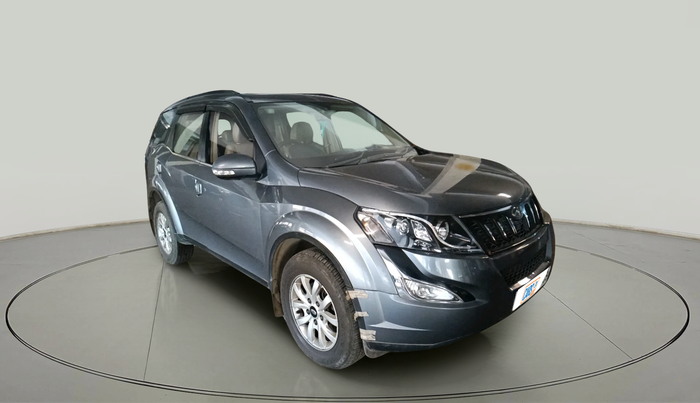 2015 Mahindra XUV500 W10, Diesel, Manual, 1,49,965 km, exterior