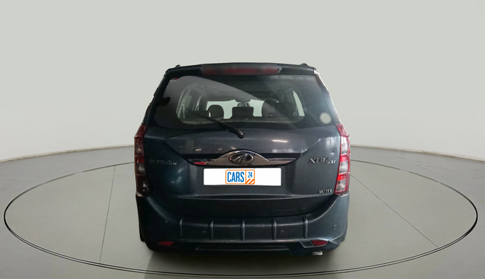 2015 Mahindra XUV500 W10, Diesel, Manual, 1,49,965 km, exterior