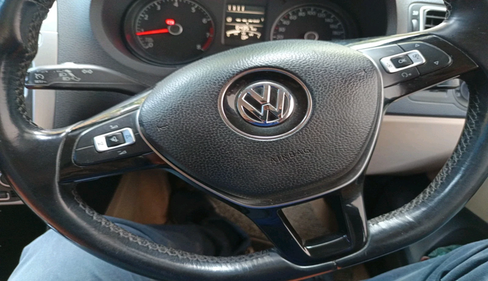 2017 Volkswagen Ameo HIGHLINE1.2L PLUS 16 ALLOY, Petrol, Manual, 64,357 km, interior