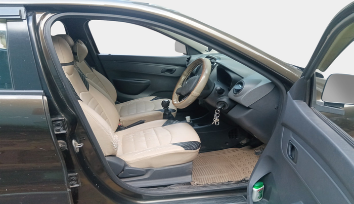2016 Renault Kwid RXT 0.8, Petrol, Manual, 38,006 km, interior